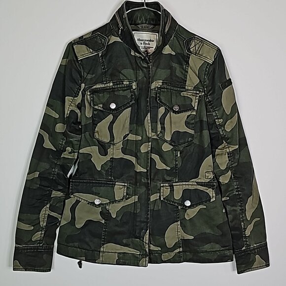 Abercrombie & Fitch Jackets & Blazers - ABERCROMBIE & Fitch xs army camo zip up jacket